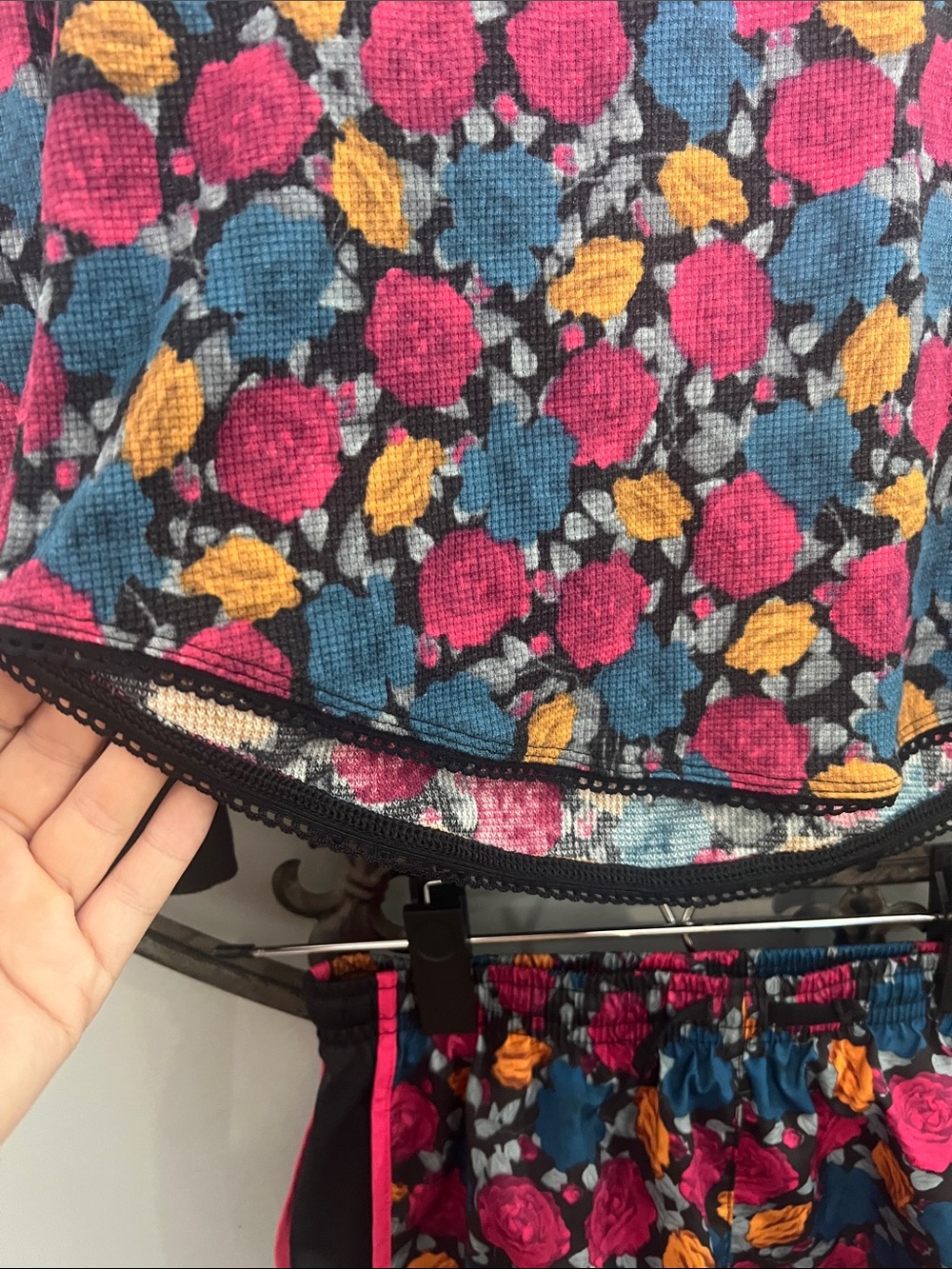 Nike Girls’ Floral Three-Piece Active Set in Black, Pink, Blue & Yellow - Picture 3 of 10